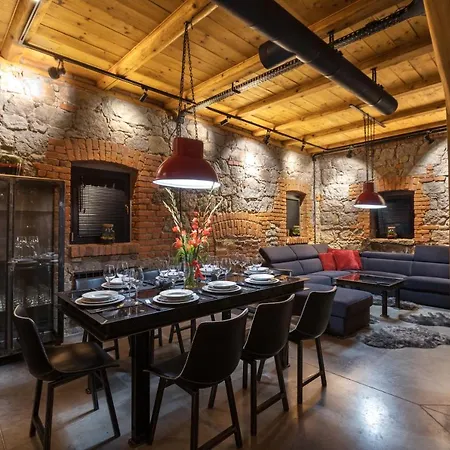 Dom Pod Lipa בית נופש שצ'קלארסקה פוראובה