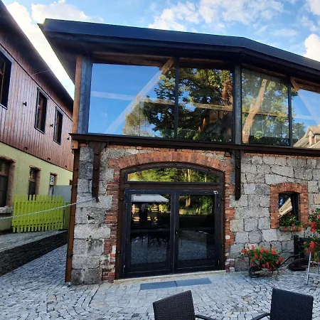 Ferienhaus Dom Pod Lipa *